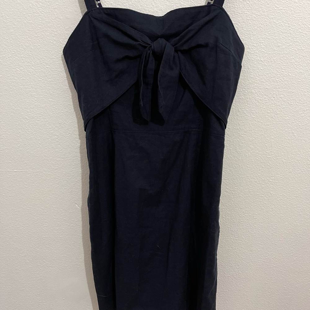 NWT Abercrombie and Fitch Navy Blue Mini Dress Tie
Front Size M
